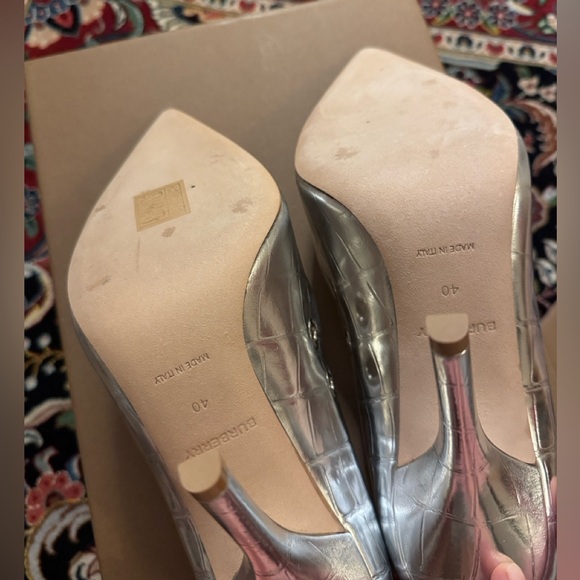Brand new Burberry high heels silver shoes, never worn them so far ,comfortable - Picture 4 of 7